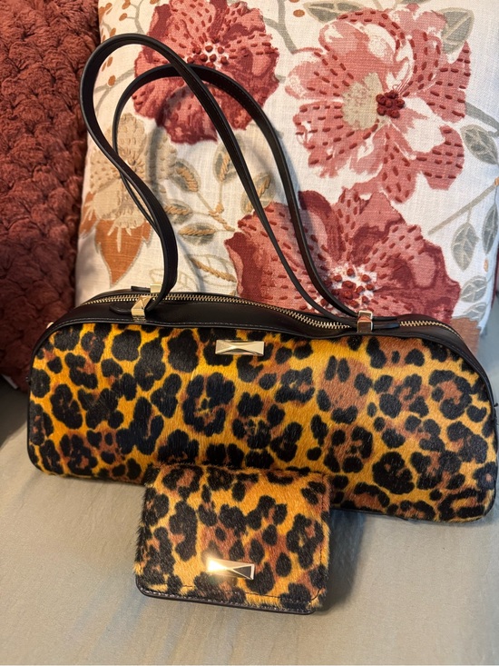 INC International Concepts Handbags - Leopard Print Shoulder Bag with Matching Wallet - Brown/Black